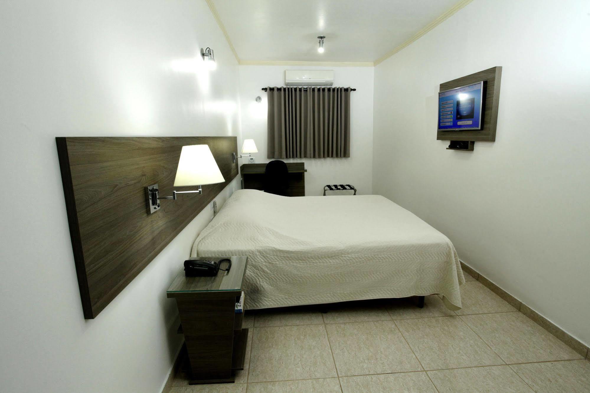 Indaia Hotel São Carlos Kültér fotó